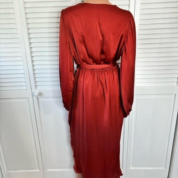 New CITY CHIC Opulent Toffee Elbow Sleeve Dress Size 14 - Picture 8 of 11